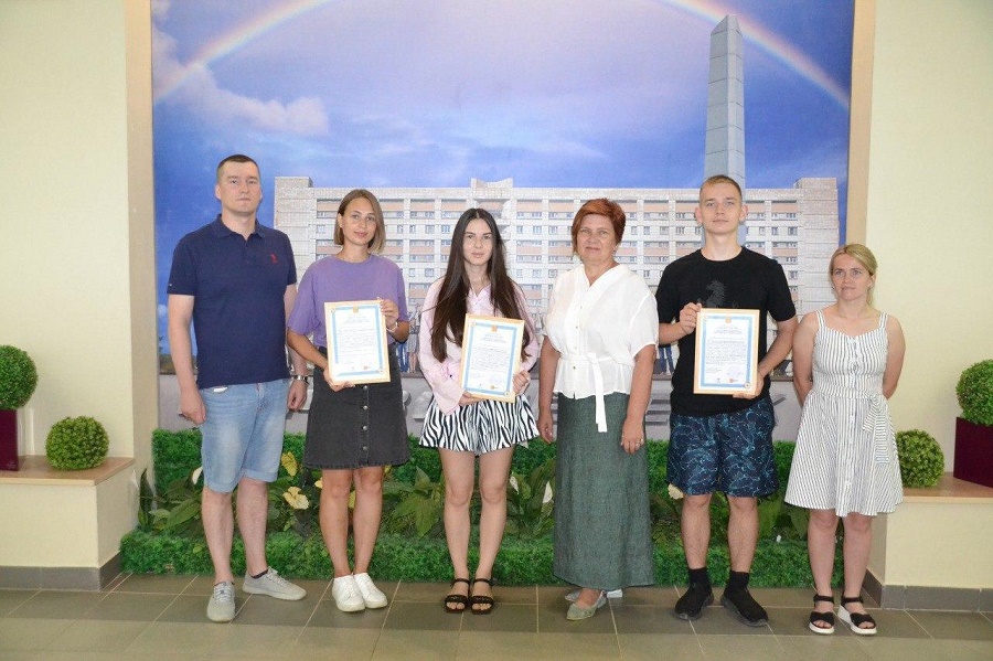 Еще три молодые семьи в Кирово-Чепецке улучшат свои жилищные условия благодаря федеральной, региональной и муниципальной поддержке.